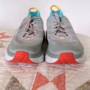 HOKA Bondi 6